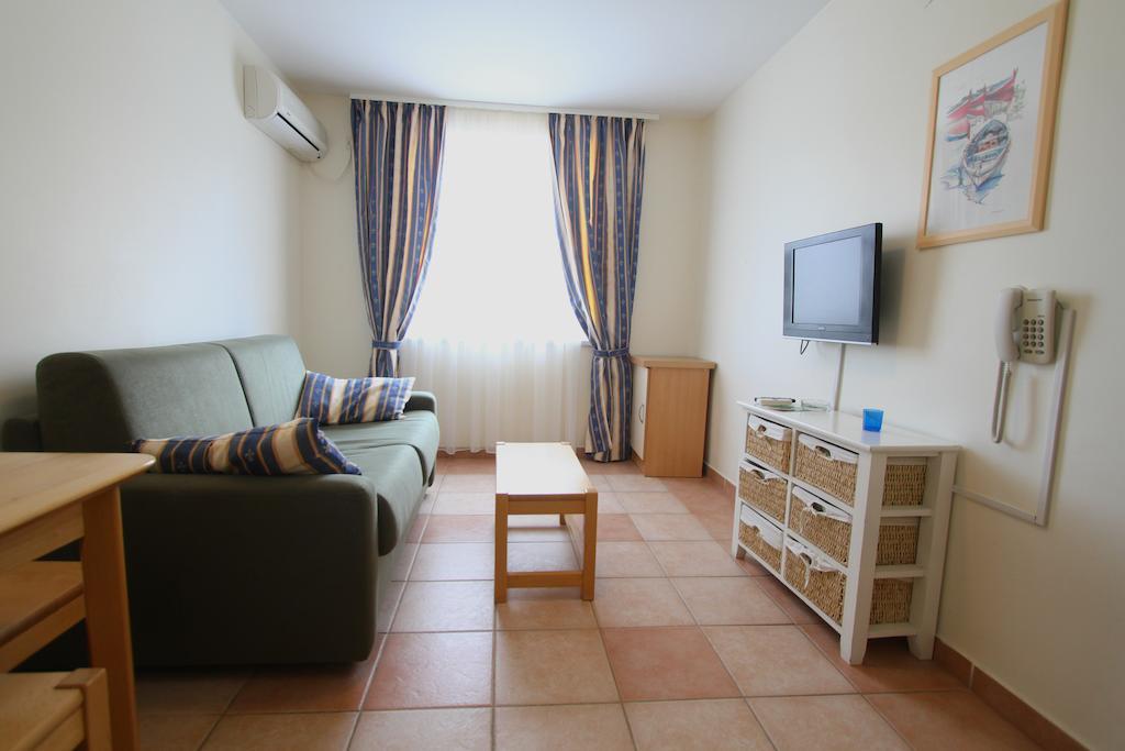 Aparthotel Castrum Novum Novigrad Istria Quarto foto